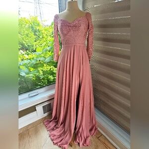 Cindy Collection Chic Long Sleeve‎ Lace Gown in Soft Dusty Rose Size S